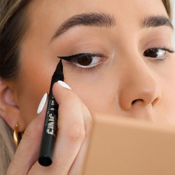 opskrift spole længde Fine Line Liquid Waterproof Eyeliner - MakeupMekka